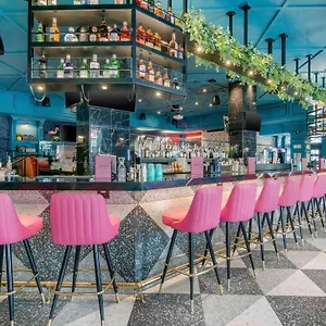 **** Hotel Belmont Mgallery Canada